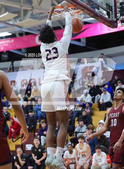Thumbnail 2 in Perry vs Columbus (Army National Guard Hoophall Classic) photogallery.