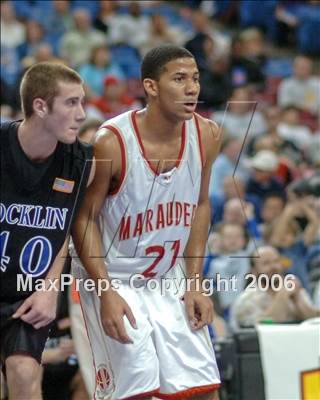 Thumbnail 1 in Rocklin vs Jesuit (Section Playoffs) photogallery.