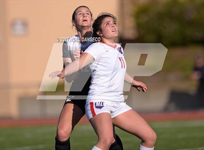 Thumbnail 2 in St. Ignatius vs Archbishop Mitty photogallery.