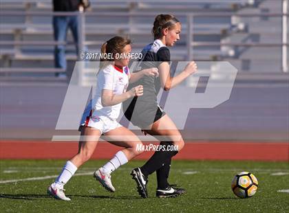 Thumbnail 2 in St. Ignatius vs Archbishop Mitty photogallery.