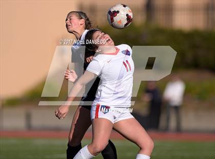 Thumbnail 3 in St. Ignatius vs Archbishop Mitty photogallery.