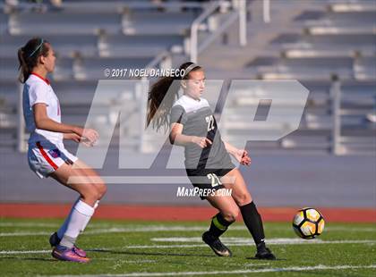 Thumbnail 2 in St. Ignatius vs Archbishop Mitty photogallery.