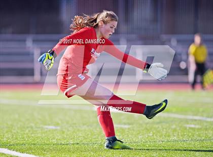 Thumbnail 1 in St. Ignatius vs Archbishop Mitty photogallery.