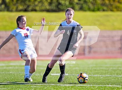 Thumbnail 2 in St. Ignatius vs Archbishop Mitty photogallery.