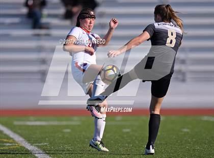 Thumbnail 2 in St. Ignatius vs Archbishop Mitty photogallery.