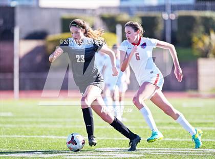 Thumbnail 2 in St. Ignatius vs Archbishop Mitty photogallery.