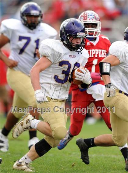 Thumbnail 3 in Islip @ Bellport photogallery.