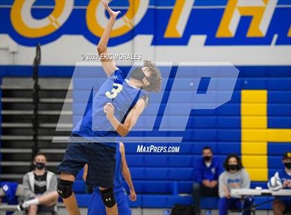 Thumbnail 1 in Helix @ Grossmont photogallery.