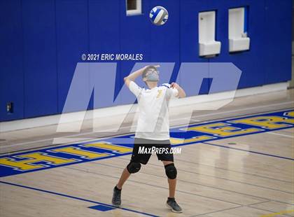 Thumbnail 1 in Helix @ Grossmont photogallery.