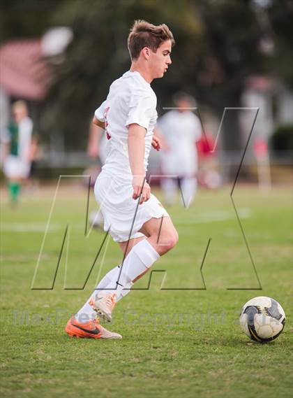 Thumbnail 1 in King vs Brother Martin (LHSAA DI Quarterfinal) photogallery.