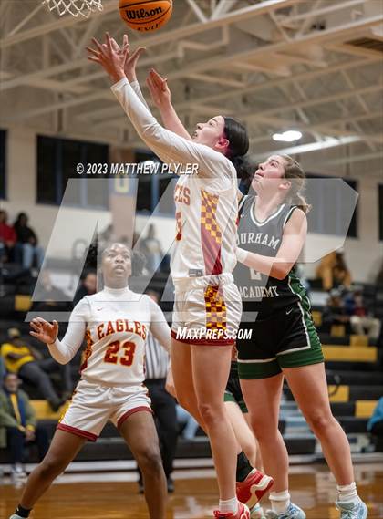 Thumbnail 1 in Durham Academy vs. Douglas Byrd photogallery.
