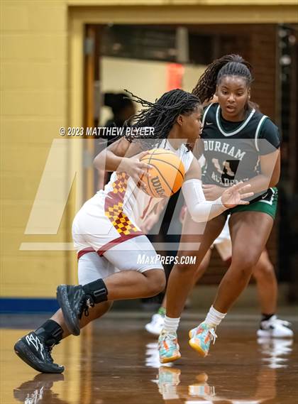 Thumbnail 3 in Durham Academy vs. Douglas Byrd photogallery.