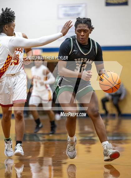 Thumbnail 1 in Durham Academy vs. Douglas Byrd photogallery.