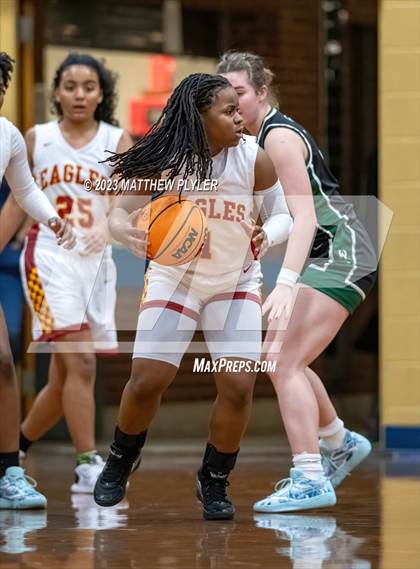 Thumbnail 1 in Durham Academy vs. Douglas Byrd photogallery.