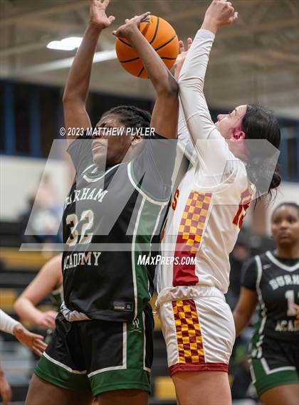 Thumbnail 2 in Durham Academy vs. Douglas Byrd photogallery.