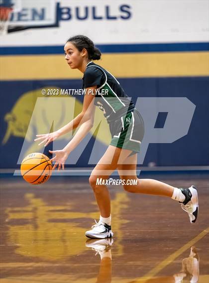 Thumbnail 2 in Durham Academy vs. Douglas Byrd photogallery.