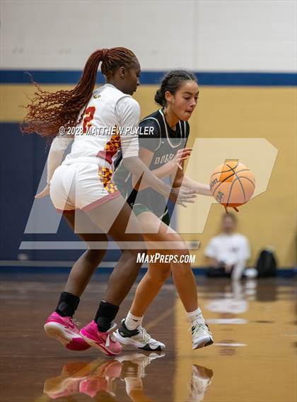 Thumbnail 1 in Durham Academy vs. Douglas Byrd photogallery.