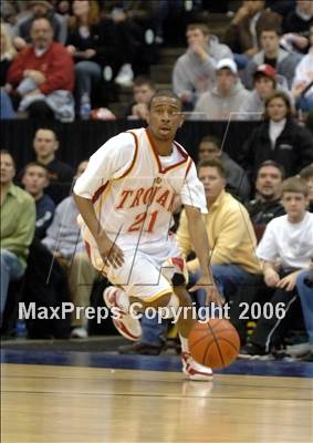Thumbnail 2 in Oak Hill Academy vs. North College Hill (Play-By-Play Classic) photogallery.