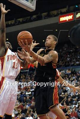 Thumbnail 1 in Oak Hill Academy vs. North College Hill (Play-By-Play Classic) photogallery.