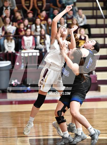 Thumbnail 3 in  Ketchum vs. Warner (OSSAA Class 2A District Final)  photogallery.
