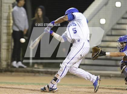 Thumbnail 2 in Eastlake vs. Grossmont (CIF SDS D1 Final) photogallery.