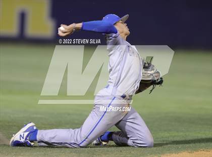 Thumbnail 3 in Eastlake vs. Grossmont (CIF SDS D1 Final) photogallery.