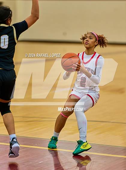 Thumbnail 1 in Galena Park vs. Cypress Lakes (McDonald's Texas Invitational) photogallery.