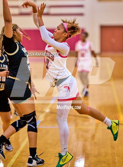 Thumbnail 3 in Galena Park vs. Cypress Lakes (McDonald's Texas Invitational) photogallery.
