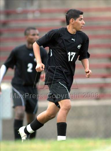null - Photo 01
