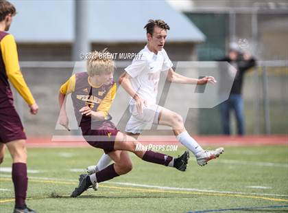 Thumbnail 3 in Windsor vs. Erie (CHSAA 4A Quarterfinals) photogallery.