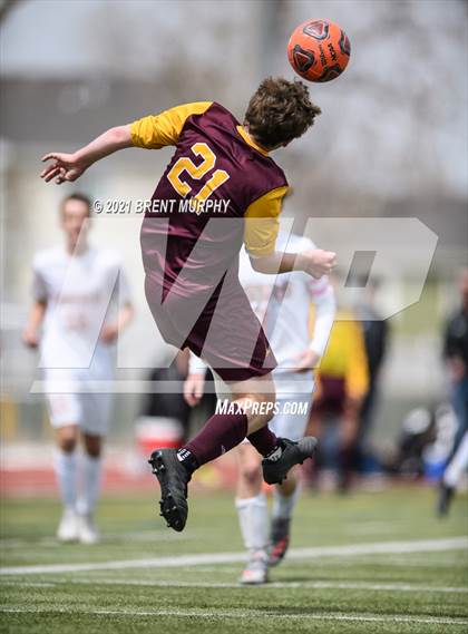 Thumbnail 2 in Windsor vs. Erie (CHSAA 4A Quarterfinals) photogallery.