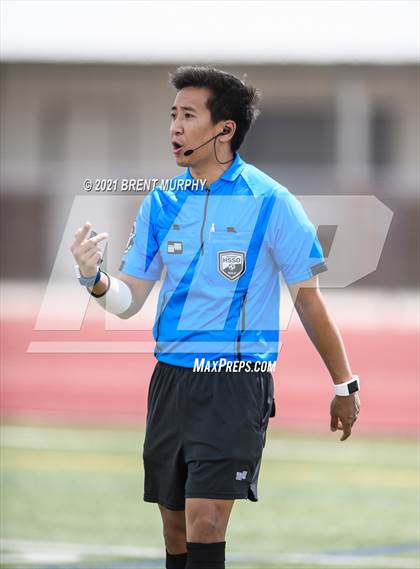 Thumbnail 2 in Windsor vs. Erie (CHSAA 4A Quarterfinals) photogallery.