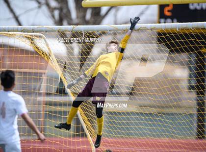 Thumbnail 2 in Windsor vs. Erie (CHSAA 4A Quarterfinals) photogallery.