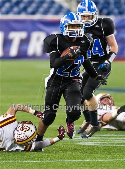 Thumbnail 3 in Cardinal Spellman vs. Mashpee (MIAA Division 4 East Final) photogallery.