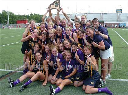 Thumbnail 2 in Shoreham-Wading River vs. Honeoye Falls-Lima (NYSPHSAA Class C Final) photogallery.
