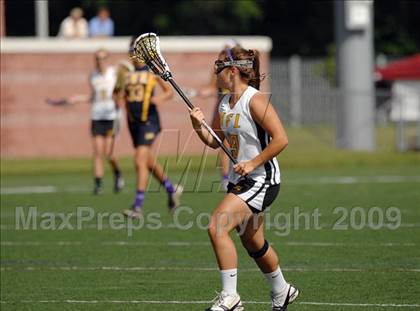Thumbnail 3 in Shoreham-Wading River vs. Honeoye Falls-Lima (NYSPHSAA Class C Final) photogallery.