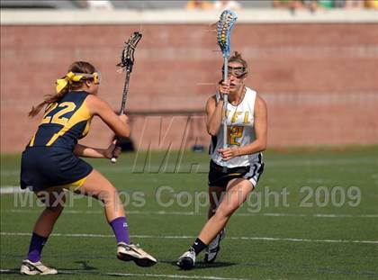 Thumbnail 2 in Shoreham-Wading River vs. Honeoye Falls-Lima (NYSPHSAA Class C Final) photogallery.