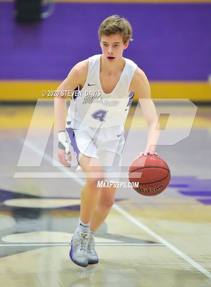 Thumbnail 2 in Desert Ridge vs Queen Creek photogallery.