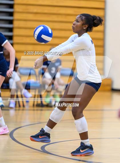 Thumbnail 3 in Myers Park @ Hopewell photogallery.