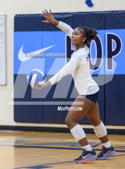 Thumbnail 3 in Myers Park @ Hopewell photogallery.
