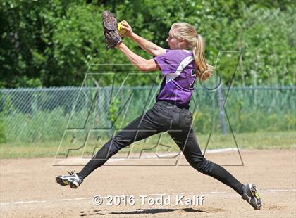 Thumbnail 3 in Sacred Heart @ East Granby (CIAC Class S 1st Round) photogallery.