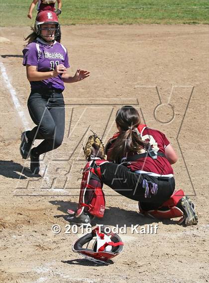 Thumbnail 3 in Sacred Heart @ East Granby (CIAC Class S 1st Round) photogallery.