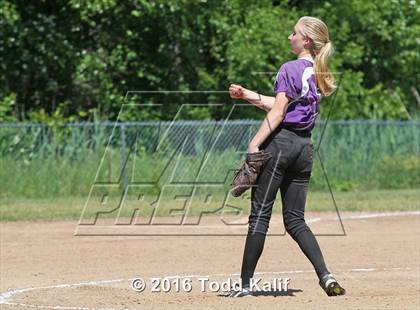 Thumbnail 1 in Sacred Heart @ East Granby (CIAC Class S 1st Round) photogallery.