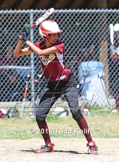 Thumbnail 1 in Sacred Heart @ East Granby (CIAC Class S 1st Round) photogallery.