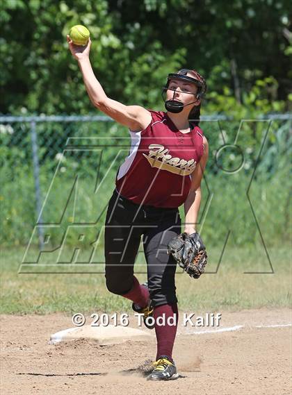 Thumbnail 1 in Sacred Heart @ East Granby (CIAC Class S 1st Round) photogallery.