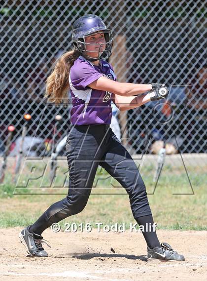 Thumbnail 2 in Sacred Heart @ East Granby (CIAC Class S 1st Round) photogallery.