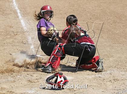 Thumbnail 1 in Sacred Heart @ East Granby (CIAC Class S 1st Round) photogallery.