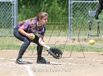 Thumbnail 2 in Sacred Heart @ East Granby (CIAC Class S 1st Round) photogallery.