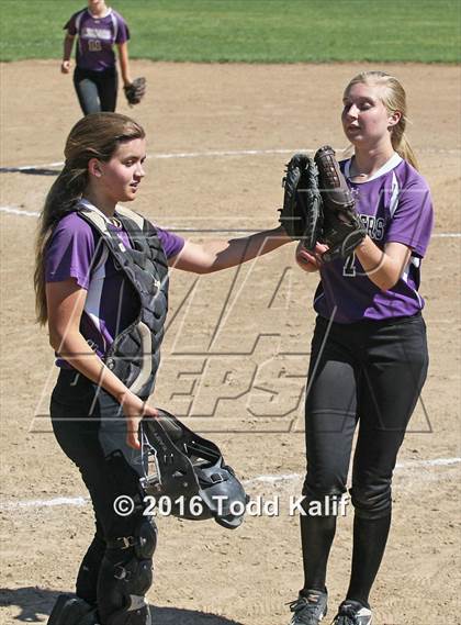 Thumbnail 2 in Sacred Heart @ East Granby (CIAC Class S 1st Round) photogallery.