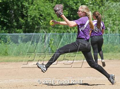 Thumbnail 2 in Sacred Heart @ East Granby (CIAC Class S 1st Round) photogallery.
